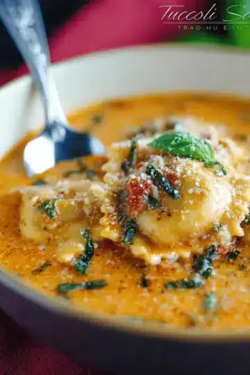 Creamy Tuscan Ravioli Soup
