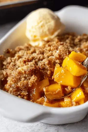 Simple Mango Crumble