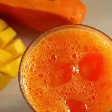 Papaya Pineapple Carrot Juice With Touch of Cardamom: Super Energy Drink