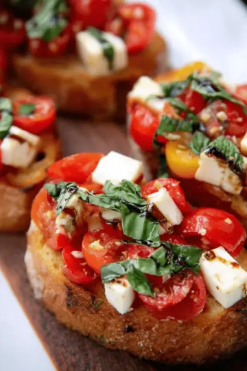 Perfect Bruschetta with Mozzarella
