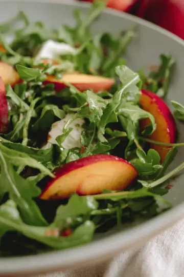 Peach and Arugula Salad