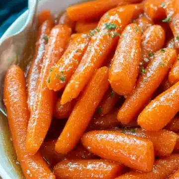 Slow Cooker Maple & Brown Sugar Glazed Carrots