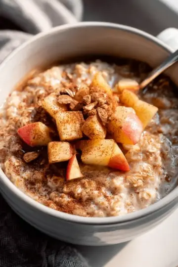 Apple Cinnamon Oatmeal