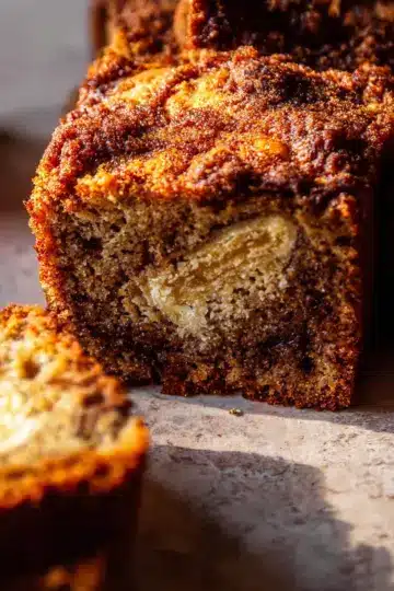 Cinnamon Crunch Swirled Banana Bread