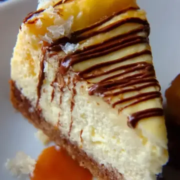 Banana Cheesecake with Caramel Sauce