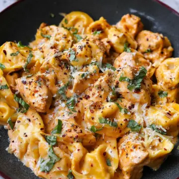 Marry Me Chicken Tortellini