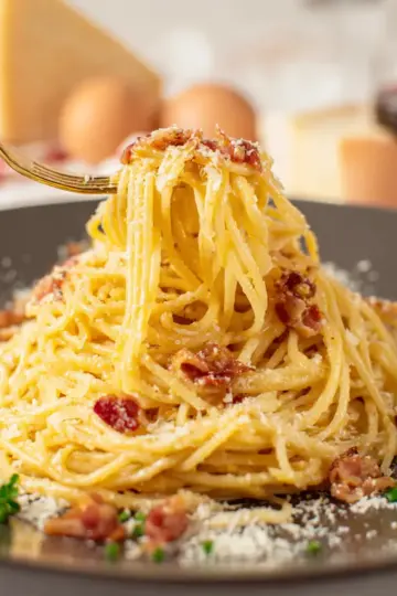 Spaghetti carbonara (la recette italienne authentique)