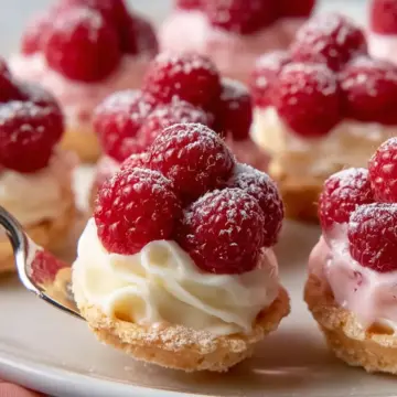 Deliciously Sweet Raspberry Cream Cheese Bites Recipe