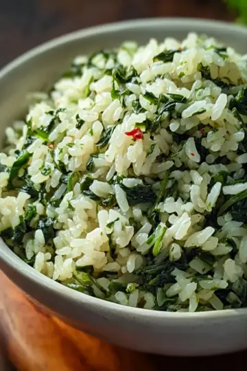 Creamy Spinach Rice: Comfort in Every Delicious Bite